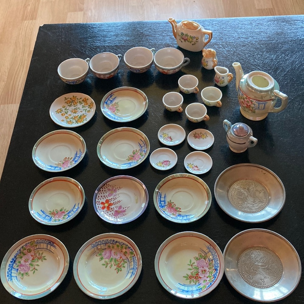 LOT vintage Japan tiny tea sets